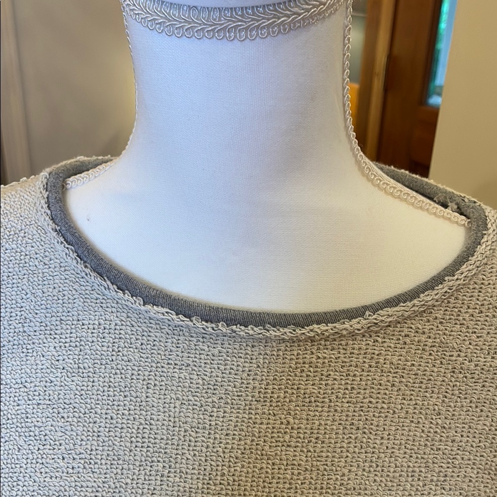 Easel Gray and Cream Boxy 3/4 Sleeve Sweater - Oversized - Picture 5 of 10